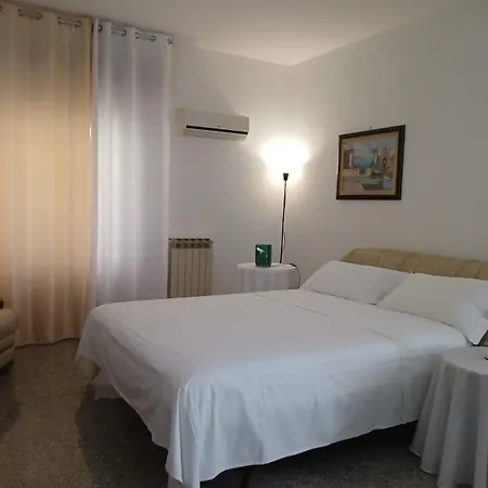 L'angolo Di Rosa Penzion